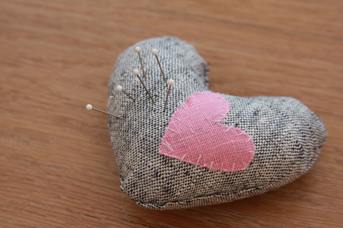 Pincushion patterns that will make your heart stop! - Pieced Brain