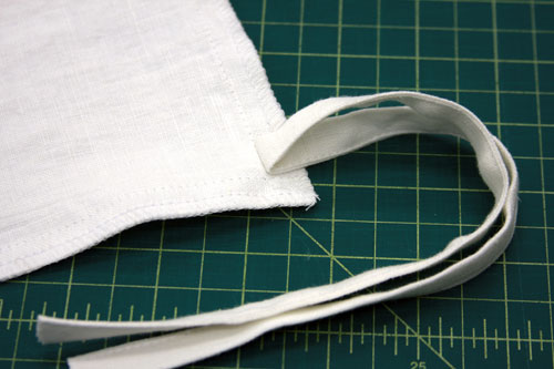 Diy Linen Duvet Cover The Thread Blog, How To Tie On A Duvet Cover