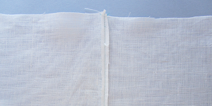 Tutorial: Install an invisible zipper in a French seam – Sewing