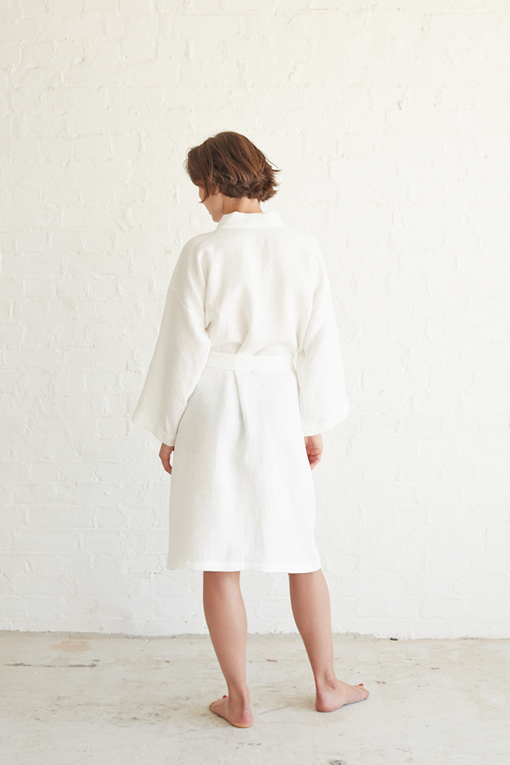 Relaxed Linen Bathrobe Tutorial and Free Pattern – the thread