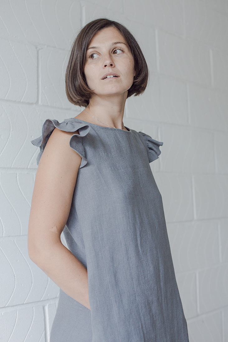 Leena Ruffle Sleeve Dress Tutorial and Free Pattern – the thread
