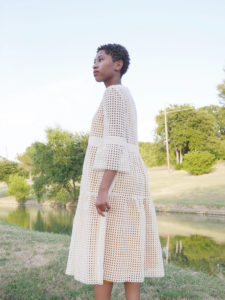 Curated By You: Alexis Bailey Makes A Simplicity Linen Robe – the thread
