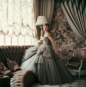 Christian Dior: Post-war Glamour – the thread