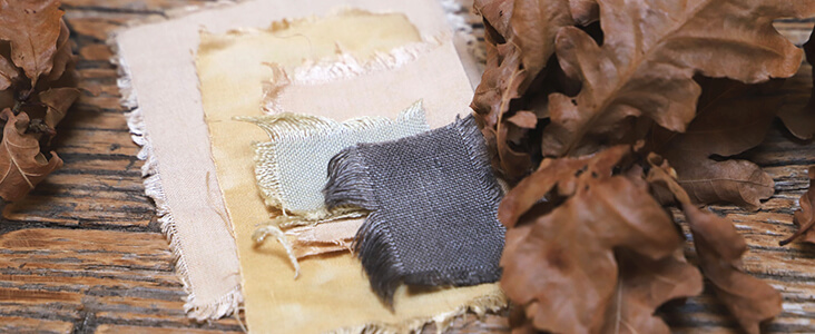 Beautiful Seasonal Colour With The Mighty Oak Tree: Dyeing Linen