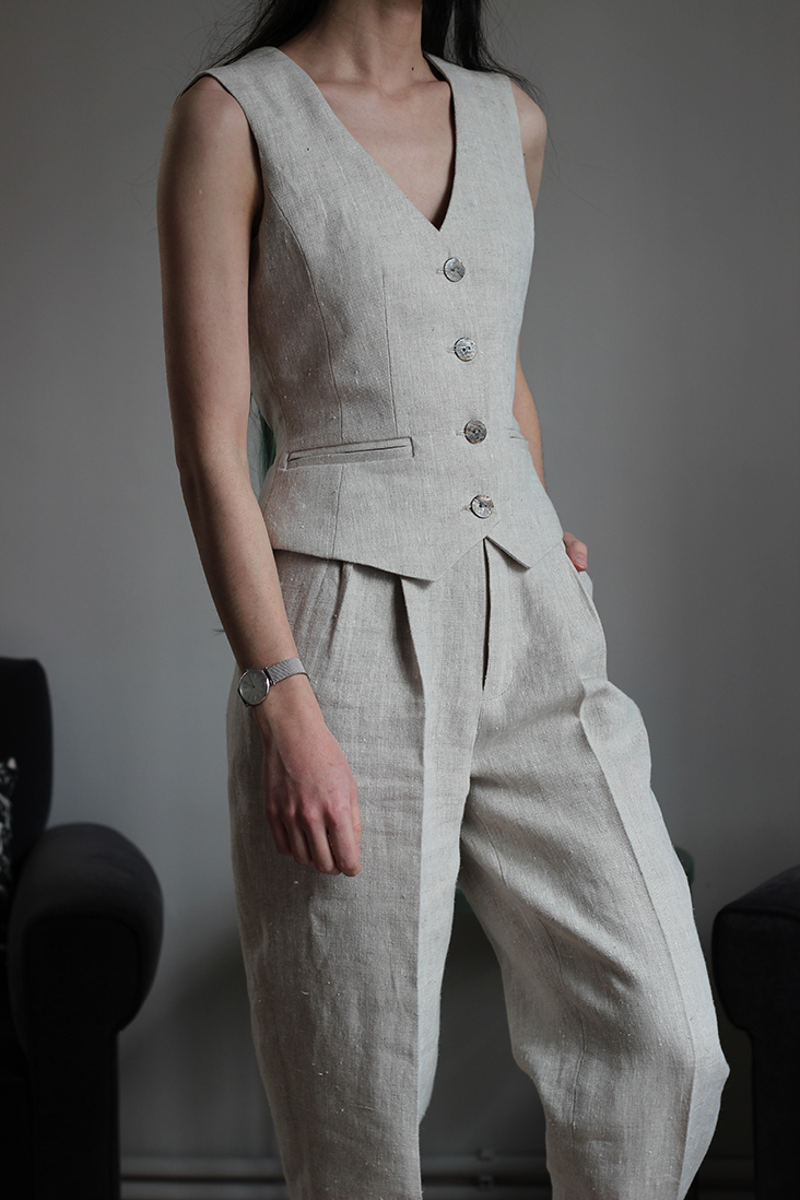 Curated By You: Nisan Aktürk Makes An Elegant Hollywood Inspired Two Piece  Suit – the thread