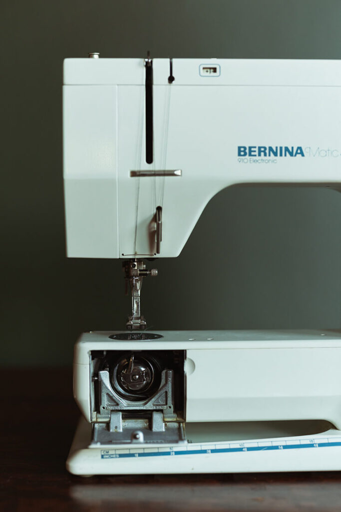 Sewing Machine Review Bernina Matic 910 the thread