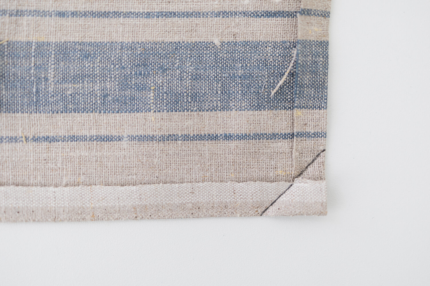 How to Make Your Own Tea Towels or Napkins Out of Linen