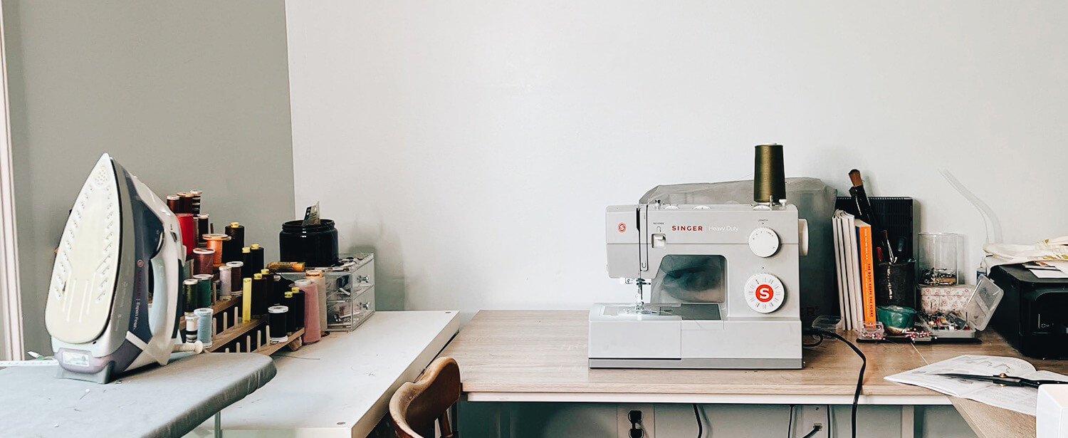 Mini sewing machine review. The question about the super cheap mini sewing  machines comes up regularly. Here is a solid review from someone who  actually bought one of these. : r/sewing